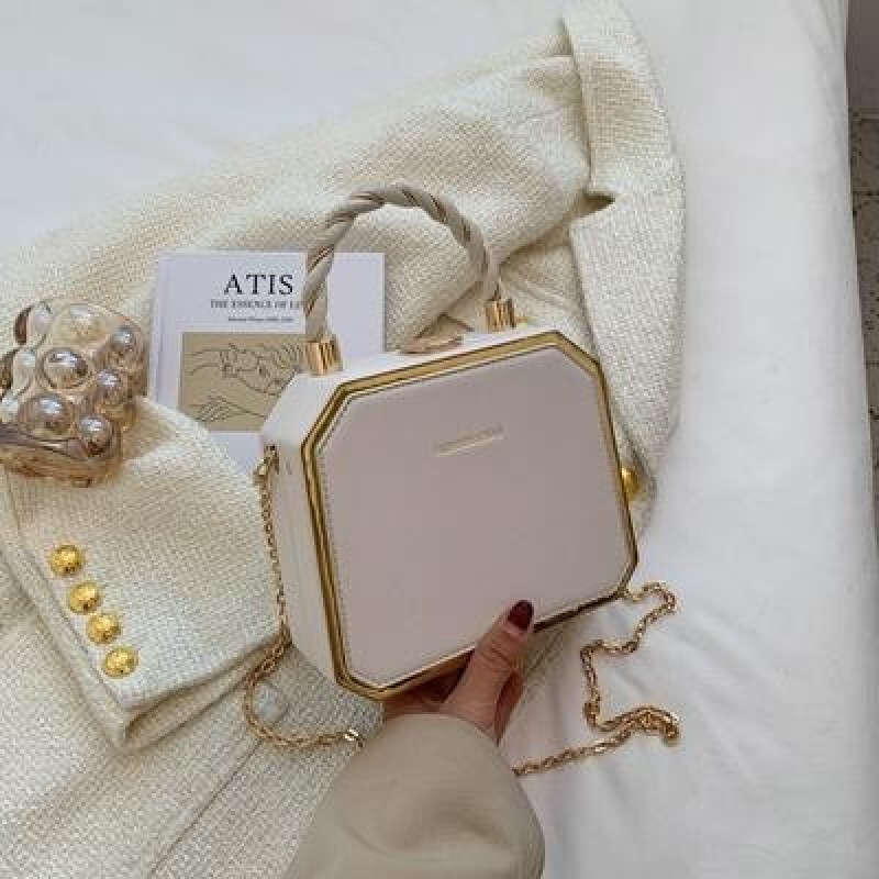 Жесткая коробка Форма PU Кожа Crossbody Сумка с короткой веревочной ручкой для женщин 2022 Плечевые