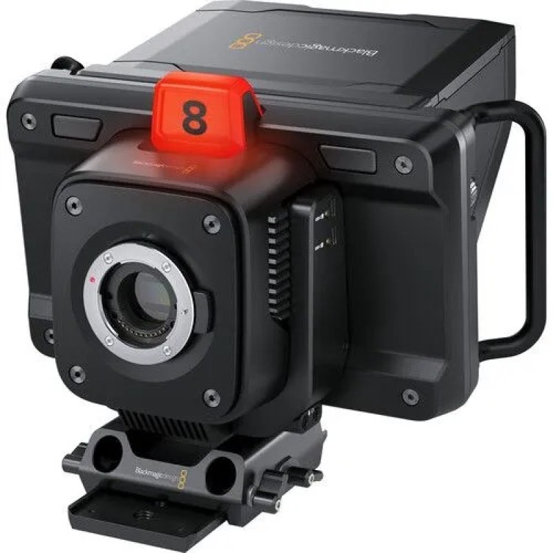 Видеокамера Blackmagic Studio Camera 6K Pro